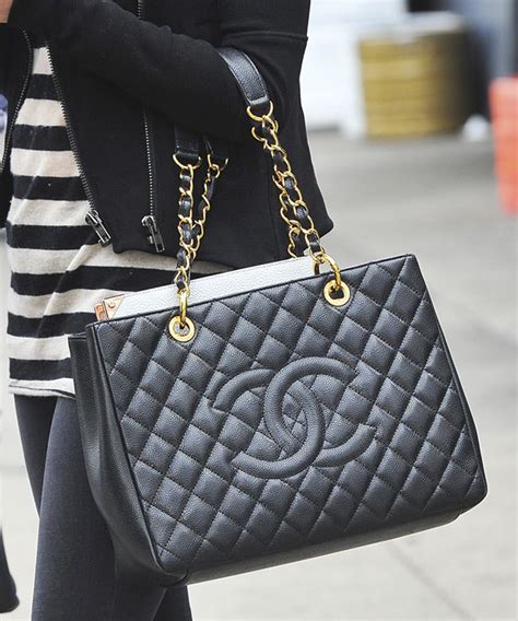 chanel caviar grand shopping tote.